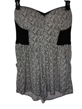 Xhilaration Strapless Romper Size XXL